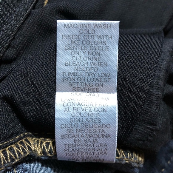 Democracy New “Ab"solution Indigo Bermuda Short 2P - Picture 14 of 15